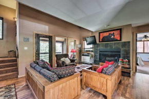 Cabin-Style Condo with Deck Near Angel Fire Resort